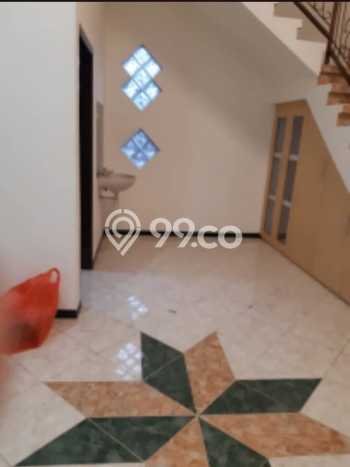 Rumah Luxury Modern Tanpa Renovasi di Malang Kota Malang Rumah Luxury Modern Tanpa Renovasi di Malang Kota Malang