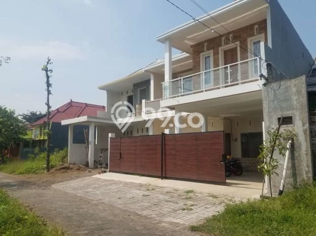 Hunian Nyaman Asri 4 KT Siap Pakai di Soekarno Hatta Malang Hunian Nyaman Asri 4 KT Siap Pakai di Soekarno Hatta Malang