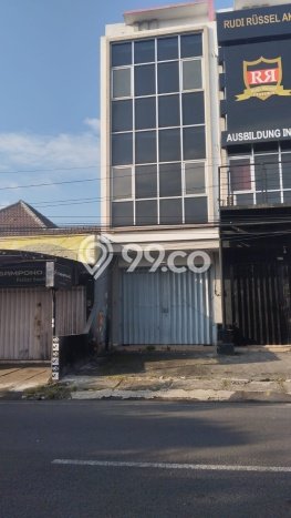 Unit Ruko Dijual di Malang LT 60m2 & LB 180m2 Unit Ruko Dijual di Malang LT 60m2 & LB 180m2