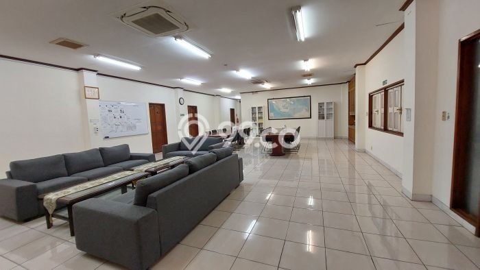 Hunian Elit LB 727m2 Siap Huni Desain Elegan di Pejaten, Jakarta Selatan Hunian Elit LB 727m2 Siap Huni Desain Elegan di Pejaten, Jakarta Selatan