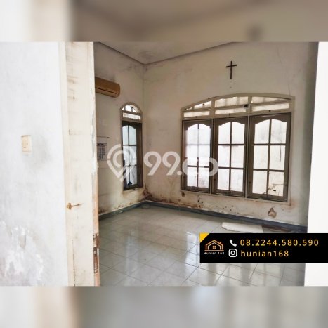 Rumah Modern Cantik 5 Kamar Siap Huni di Tulangan Rumah Modern Cantik 5 Kamar Siap Huni di Tulangan
