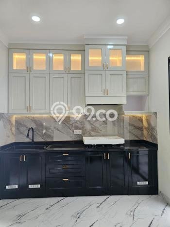 Rumah Elit Modern Tanpa Renovasi di BSD City Tangerang Rumah Elit Modern Tanpa Renovasi di BSD City Tangerang