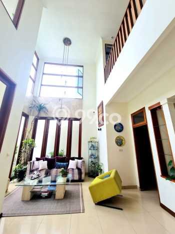 Hunian Mewah LB 400m2 Siap Pakai Desain Elegan di Alam Sutera, Tangerang Hunian Mewah LB 400m2 Siap Pakai Desain Elegan di Alam Sutera, Tangerang