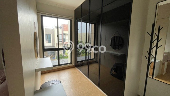 Jual Rumah Mewah Elegan Dengan View Cantik di Gading Serpong, Tangerang Jual Rumah Mewah Elegan Dengan View Cantik di Gading Serpong, Tangerang