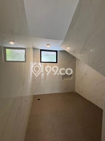 Rumah Mewah LB 300m2 Siap Pakai Desain Elegan di BSD, Tangerang Rumah Mewah LB 300m2 Siap Pakai Desain Elegan di BSD, Tangerang
