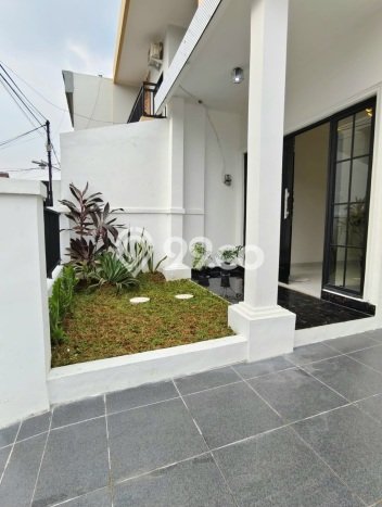 Rumah Luas Asri 3 KT Siap Pakai di BSD Tangerang Rumah Luas Asri 3 KT Siap Pakai di BSD Tangerang