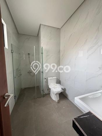 Rumah Mewah LB 300m2 Siap Pakai Desain Elegan di BSD, Tangerang Rumah Mewah LB 300m2 Siap Pakai Desain Elegan di BSD, Tangerang