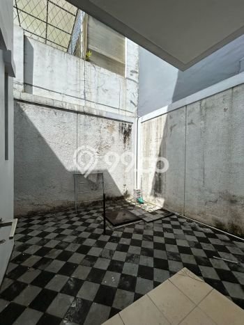 Rumah Modern 3 KT di Gading Serpong Tangerang Semi Furnished Rumah Modern 3 KT di Gading Serpong Tangerang Semi Furnished