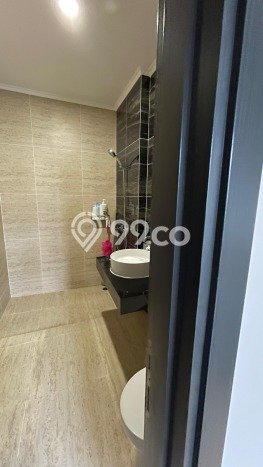 Jual Rumah Mewah Elegan Dengan View Cantik di Gading Serpong, Tangerang Jual Rumah Mewah Elegan Dengan View Cantik di Gading Serpong, Tangerang