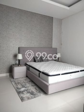 Ready to Use! Premium House LT 180m2 Desain Elegan di Gading Serpong Ready to Use! Premium House LT 180m2 Desain Elegan di Gading Serpong