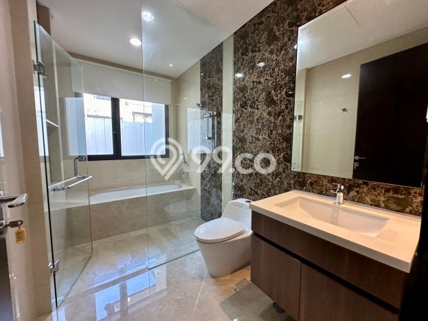 Jual Rumah Mewah Elegan Dengan View Eksklusif di BSD, Tangerang Jual Rumah Mewah Elegan Dengan View Eksklusif di BSD, Tangerang