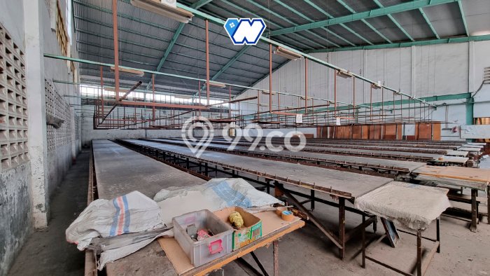 Gudang Komersial Disewakan di Babakan Ciparay Bandung Luas 600m2 Gudang Komersial Disewakan di Babakan Ciparay Bandung Luas 600m2