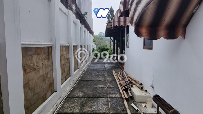 Rumah Elit Modern Tanpa Renovasi di Setiabudi Bandung Rumah Elit Modern Tanpa Renovasi di Setiabudi Bandung