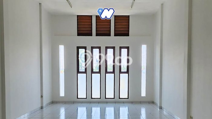 Disewakan Ruko di Pusat Kota Bandung Ramai Strategis Disewakan Ruko di Pusat Kota Bandung Ramai Strategis