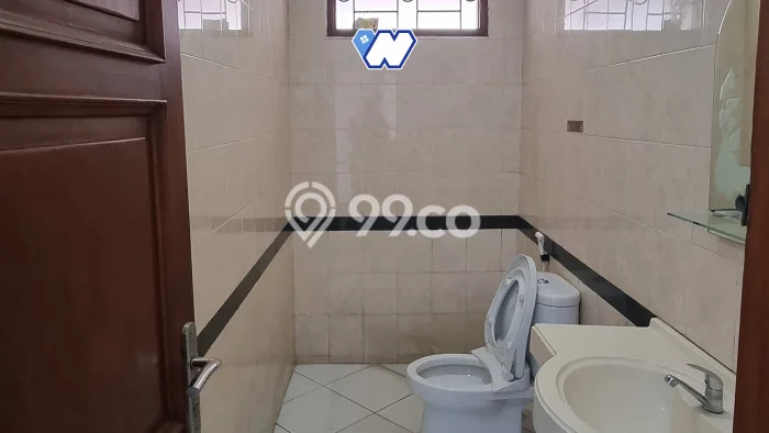 Rumah Elit Modern Tanpa Renovasi di Setiabudi Bandung Rumah Elit Modern Tanpa Renovasi di Setiabudi Bandung