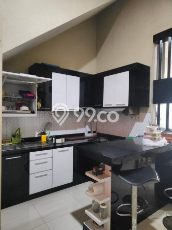 Jarang Ada! Rumah Sewa 4 Kamar Bagus Siap Huni Permata Jingga Jarang Ada! Rumah Sewa 4 Kamar Bagus Siap Huni Permata Jingga