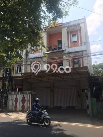 Dijual Kost Strategis di Lowokwaru, Malang 25 KT, 10 KM, Luas Bangunan 397m2 Dijual Kost Strategis di Lowokwaru, Malang 25 KT, 10 KM, Luas Bangunan 397m2
