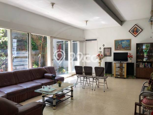 Rumah Nyaman area , Malang, Luas 283m2m² Bangunan 180m2m² Rumah Nyaman area , Malang, Luas 283m2m² Bangunan 180m2m²