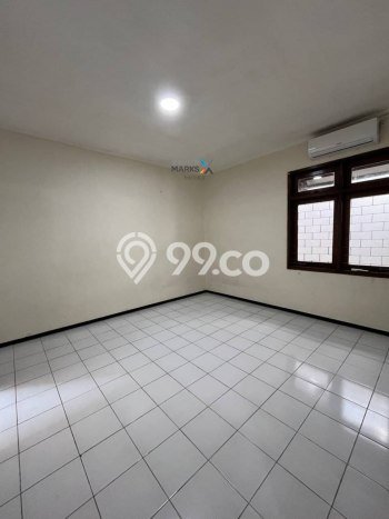 PENAWARAN TERBATAS! Rumah Berkualitas area , Luas 200m2m² LB 100m2m² PENAWARAN TERBATAS! Rumah Berkualitas area , Luas 200m2m² LB 100m2m²