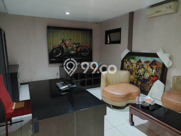 Siap Huni Rumah Mewah 19 Kamar di Blimbing Dekat ke Mana Saja Siap Huni Rumah Mewah 19 Kamar di Blimbing Dekat ke Mana Saja