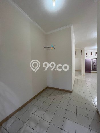 SPECIAL PRICE! Rumah di , 3 KT, Dekat Pusat Kota, Luas 200m2m² LB 150m2m² SPECIAL PRICE! Rumah di , 3 KT, Dekat Pusat Kota, Luas 200m2m² LB 150m2m²