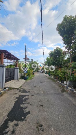 Ready to Use! Luxury House LT 323m2 Desain Modern di Soekarno Hatta Ready to Use! Luxury House LT 323m2 Desain Modern di Soekarno Hatta