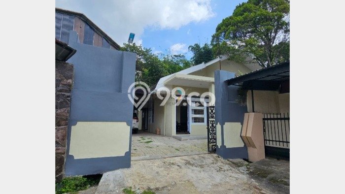 Rumah Minimalis 3 Kamar LT 259m2 di Batu Rumah Minimalis 3 Kamar LT 259m2 di Batu