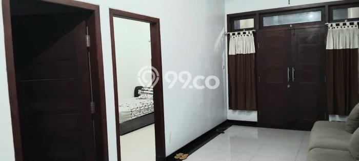 Jarang Ada! Rumah Sewa 4 Kamar Bagus Siap Huni Soekarno Hatta Jarang Ada! Rumah Sewa 4 Kamar Bagus Siap Huni Soekarno Hatta