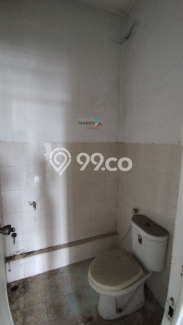 LOKASI STRATEGIS! Ruko Disewakan di Lawang, Luas 108m2m², Pusat Niaga LOKASI STRATEGIS! Ruko Disewakan di Lawang, Luas 108m2m², Pusat Niaga
