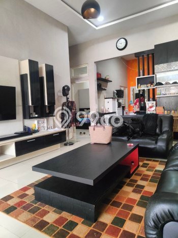 Jarang Ada! Rumah Sewa 4 Kamar Bagus Siap Huni Permata Jingga Jarang Ada! Rumah Sewa 4 Kamar Bagus Siap Huni Permata Jingga