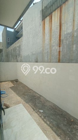 GOOD DEAL! Rumah Strategis di Sulfat, Luas 88m2m² Bangunan 90m2m² GOOD DEAL! Rumah Strategis di Sulfat, Luas 88m2m² Bangunan 90m2m²