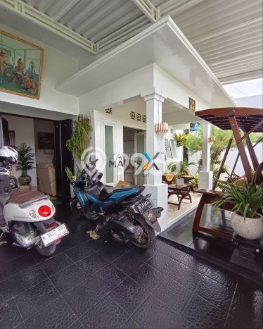 SPECIAL OFFER! Rumah Asri di Pakis, LT 124m2m² LB 162m2m² SPECIAL OFFER! Rumah Asri di Pakis, LT 124m2m² LB 162m2m²