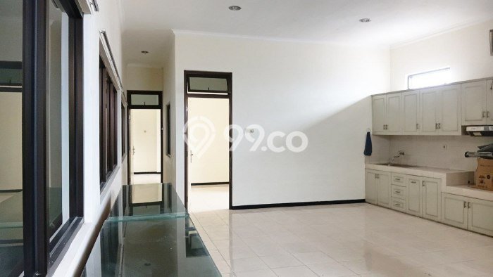 Disewakan Ruko Bisnis di Klojen Malang Harga Sewa Menarik Bisa Nego Disewakan Ruko Bisnis di Klojen Malang Harga Sewa Menarik Bisa Nego
