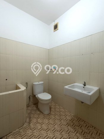 Untuk Dijual Ruko di Klojen Malang LT 114m2 / LB 300m2 Untuk Dijual Ruko di Klojen Malang LT 114m2 / LB 300m2
