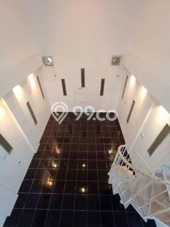 Untuk Dijual Ruko di Klojen Malang LT 114m2 / LB 300m2 Untuk Dijual Ruko di Klojen Malang LT 114m2 / LB 300m2