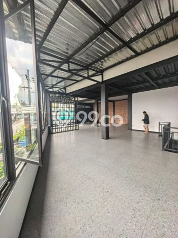 FOR SALE! Ruko di Lawang Malang, LT 104m2, LB 235m2 FOR SALE! Ruko di Lawang Malang, LT 104m2, LB 235m2
