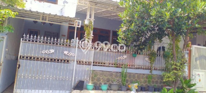 Hunian Cantik Modern Lb 100m2 di Kedungkandang, Malang Hunian Cantik Modern Lb 100m2 di Kedungkandang, Malang