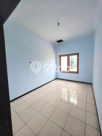Unit Ruko Paling Strategis di Lawang Malang dengan LB 140m2 Unit Ruko Paling Strategis di Lawang Malang dengan LB 140m2