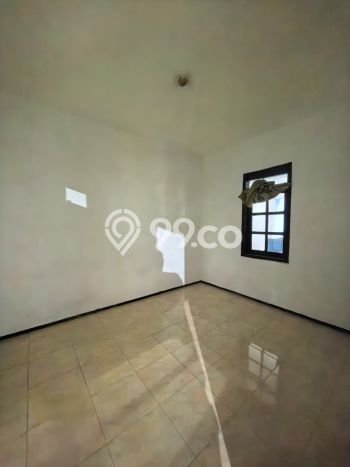 Disewakan! Rumah 4 Kamar Tidur &
3 Kamar Mandi di Araya, Malang Disewakan! Rumah 4 Kamar Tidur &
3 Kamar Mandi di Araya, Malang
