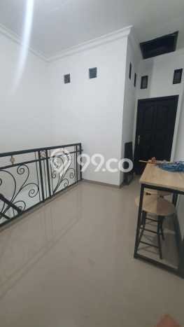 Rumah Modern Cantik 4 Kamar Siap Huni di Blimbing Rumah Modern Cantik 4 Kamar Siap Huni di Blimbing