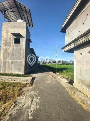 Unit Komersial Dijual di Tumpang Malang Luas Bangunan 360m2 Unit Komersial Dijual di Tumpang Malang Luas Bangunan 360m2