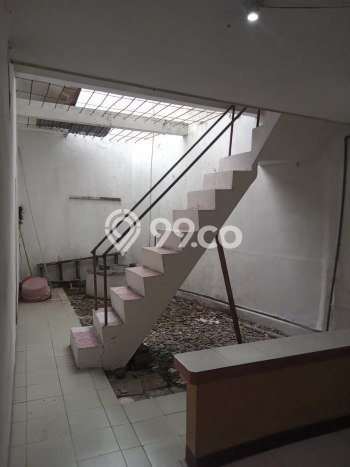 Rumah Eksklusif Dijual LT 332m2 di Blimbing, Malang Rumah Eksklusif Dijual LT 332m2 di Blimbing, Malang