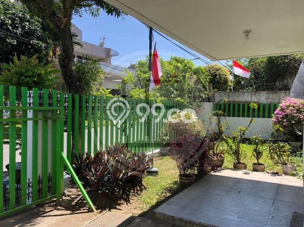 Jual Cepat Rumah LT 283m2m² / LB 180m2m² di Kawasan Komersial , Malang Jual Cepat Rumah LT 283m2m² / LB 180m2m² di Kawasan Komersial , Malang