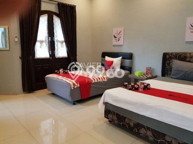 Rumah Terawat area Lowokwaru, Malang, Luas Tanah 1232m2m², Luas Bangunan 1250m2m² Rumah Terawat area Lowokwaru, Malang, Luas Tanah 1232m2m², Luas Bangunan 1250m2m²