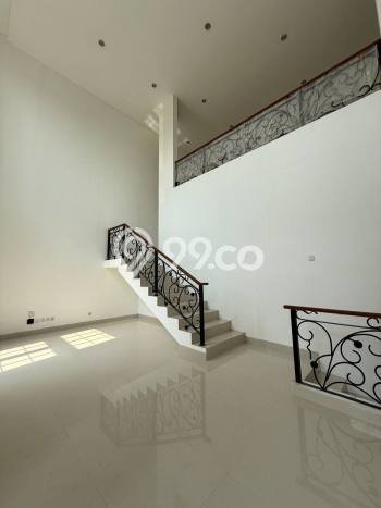 GOOD DEAL! Rumah Premium area Kedungkandang, LT 180m2m² LB 201m2m² GOOD DEAL! Rumah Premium area Kedungkandang, LT 180m2m² LB 201m2m²