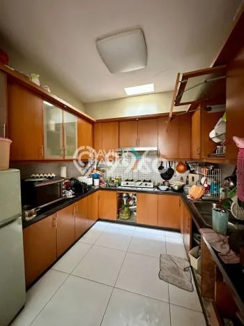 INVESTASI TEPAT! Rumah area , Luas 415m2m² LB 350m2m² INVESTASI TEPAT! Rumah area , Luas 415m2m² LB 350m2m²