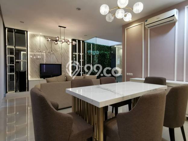 Rumah area Blimbing, Malang, Luas 180m2m² Bangunan 280m2m² - SEGERA MILIKI! Rumah area Blimbing, Malang, Luas 180m2m² Bangunan 280m2m² - SEGERA MILIKI!