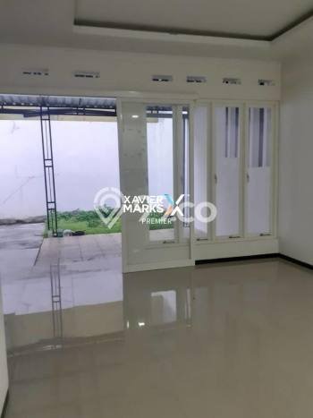 Rumah Terawat di Blimbing, Malang, LT 129m2m², Luas Bangunan 105m2m² Rumah Terawat di Blimbing, Malang, LT 129m2m², Luas Bangunan 105m2m²