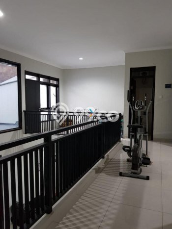 Rumah Strategis Araya, Malang, Luas 200m2m² LB 300m2m² Rumah Strategis Araya, Malang, Luas 200m2m² LB 300m2m²
