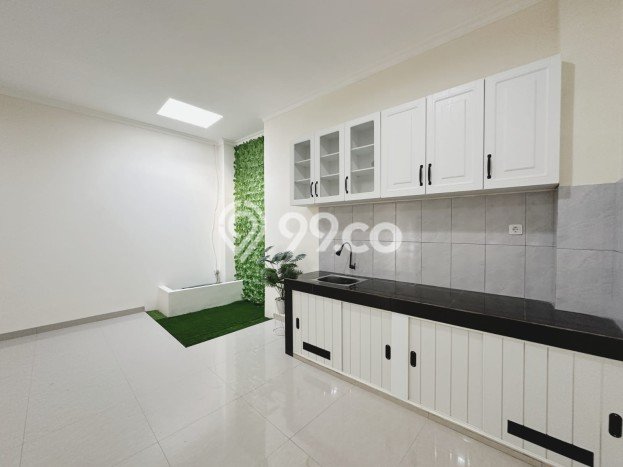 Rumah Area Strategis di Pamulang, Tangerang Selatan, LT 118m2m² LB 136m2m² Rumah Area Strategis di Pamulang, Tangerang Selatan, LT 118m2m² LB 136m2m²